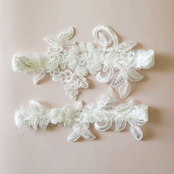 Light Ivory Beaded Lace Wedding Garter Set , Wedding Toss Garter, Floral Lace Bridal Garter Belt