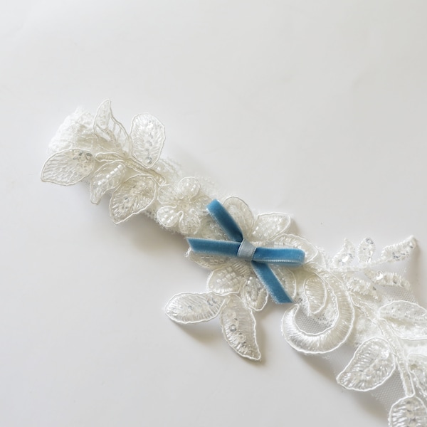 Light Ivory Beaded Lace Wedding Garter Set , Wedding Toss Garter, Floral Lace Bridal Garter Belt