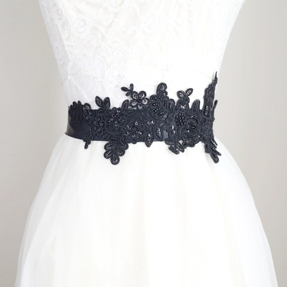 keyhole lace wedding dress Lace Illusion Sleeve Queen Anne Neck Mermaid Wedding Dress