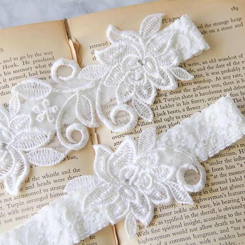 Bridal Wedding Garter-1826 White Wedding Garter Wedding Garter Set Ivory Beaded Flower Lace Wedding Garter,Ivory Lace Garter