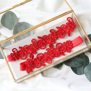 Red Flower Lace Wedding Garter Set: Beaded Embroidery Bridal Garter