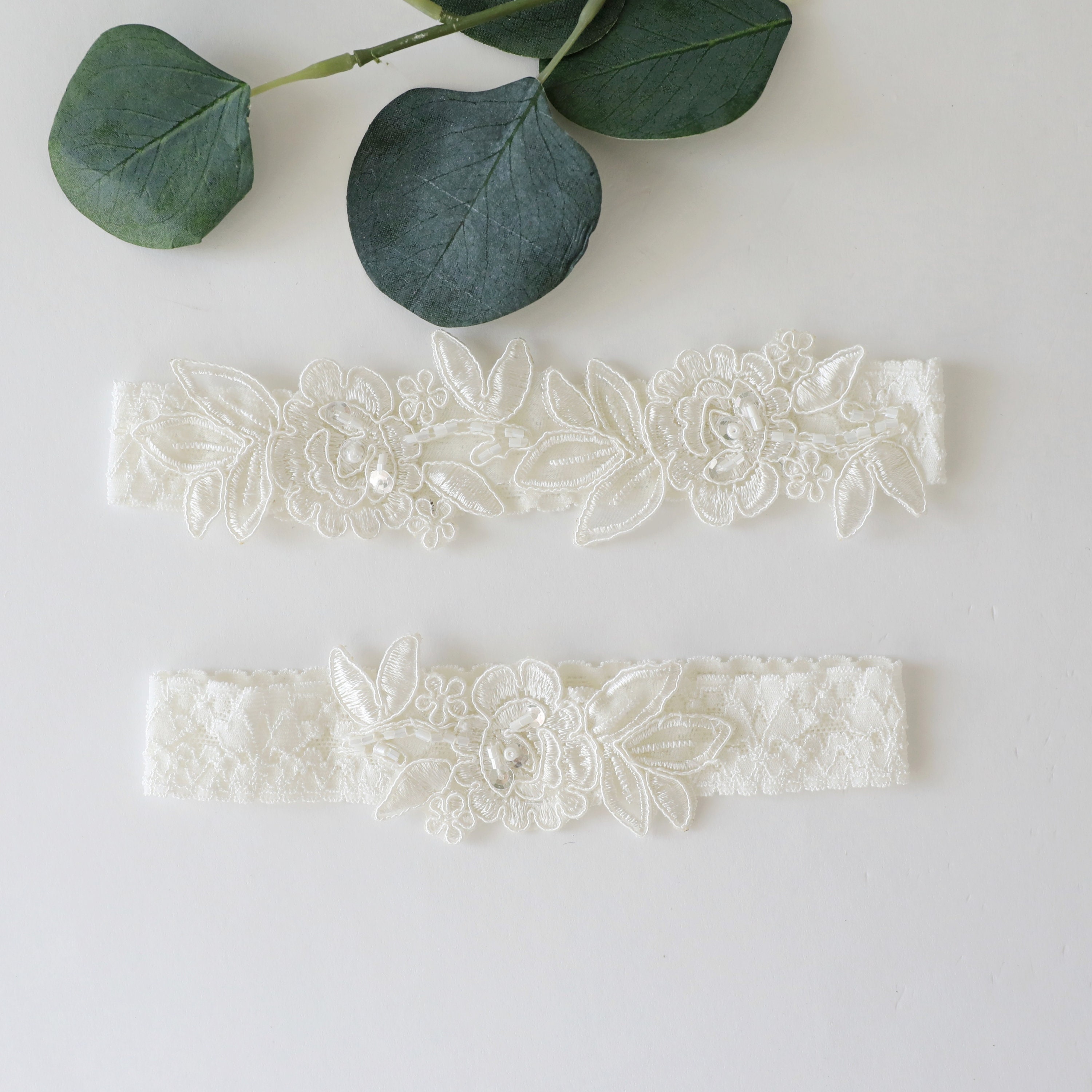 Ivory Flower Lace Wedding Garter Set: Embroidered Bridal Garter
