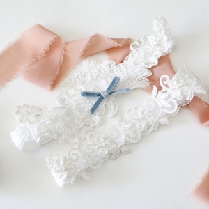 Pearl Beaded Lace Wedding Garter Set With Blue Bow, Something Blue Ivory Lace Garter Set, Wedding Garter Set, Bridal Garter Belt / GT-81