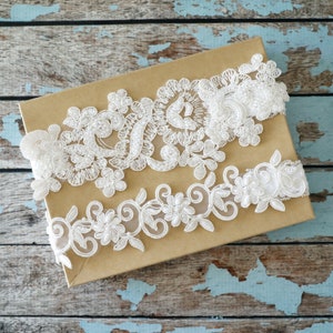 Light Ivory Pearl Beaded Lace Wedding Garter Set, Ivory Lace Garter Set, Ivory Toss Garter , Keepsake Garter  / GT-44