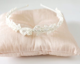 Ivory Skinny Flower Lace Headband, Bridal Headband, Bridesmaid Headband, Flower Girls Headband / HB-20