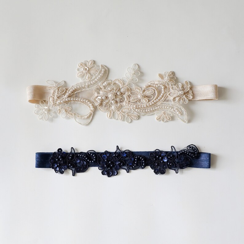 Bruiloft kousenband set, champagne en marineblauw kralen kant bruiloft kousenband set, blauwe toss kousenband, iets blauw afbeelding 5