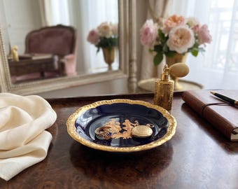 Vintage Limoges France Cobalt Blue Gold 3 7/8" Courting Couple Mini Pin Plate