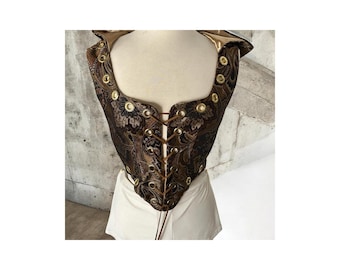 Hooded corset