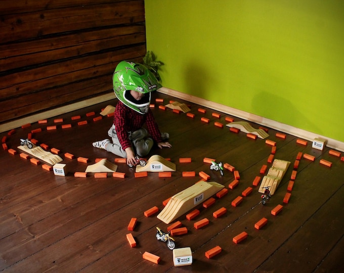 Kids Motocross Dirt Bike Track, Wooden Racing Track for Kids, Mini MX Track with Jumps , Supercross Racing Track