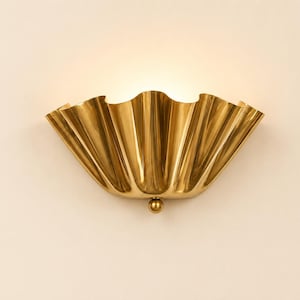 Brass Scalloped Shell Wall Sconce | Luxury Mid Century Home Lighting Decor