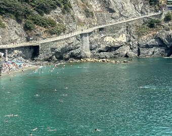 Monterosso Boats, Italië kustprint – strandtafereel met hoge resolutie (digitale download)