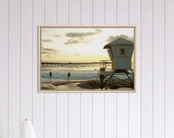 Badmeesterstation bij Ocean Beach San Diego Surfers at Sunset - ingelijste canvas muurkunst