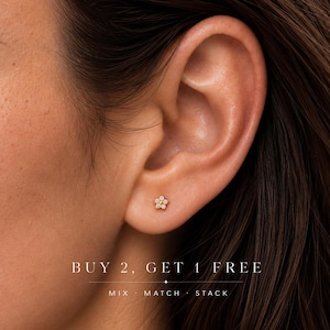Dainty Gold CZ Flower Stud Earring • Threadless Flat Back • Push Pin Labret