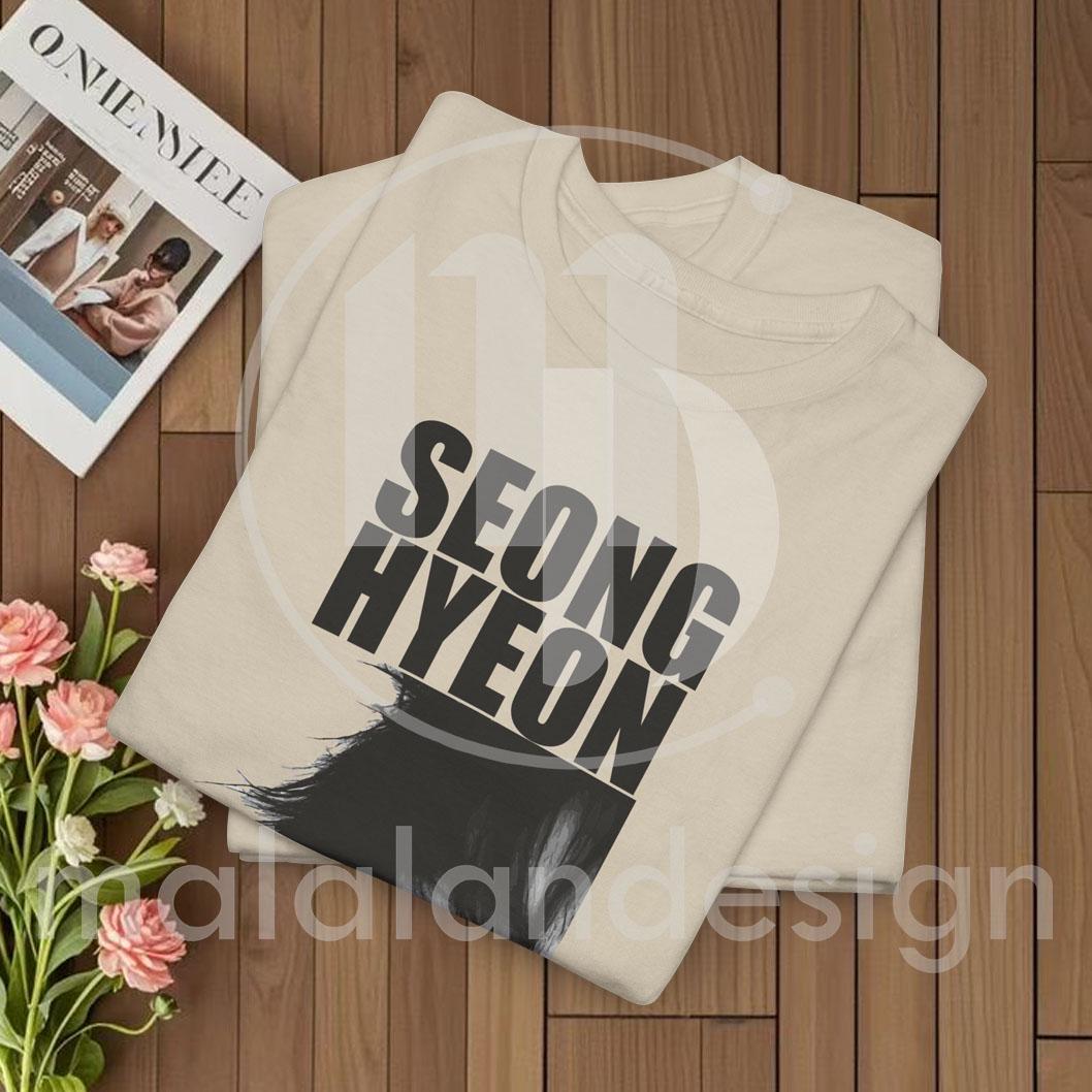 Seonghyeon Cortis Portrait Tee | Black White Half-face Photo