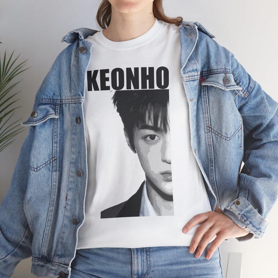 Keonho Cortis Portrait Tee | Black White Half-face Photo Graphic