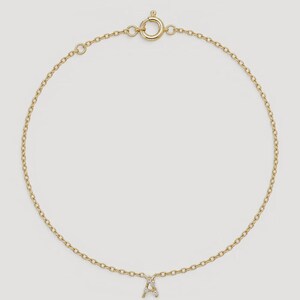 Pulsera con inicial de diamantes en oro de 14 quilates, pulsera con inicial de diamantes redondos de laboratorio, joyería minimalista personalizada con nombre, regalo para damas de honor.