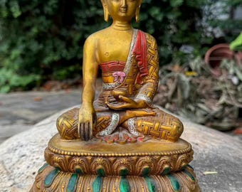 Statua/figurina del Buddha Shakyamuni in meditazione in stile vintage, decorazione per altare, stanza di meditazione, zen, casa