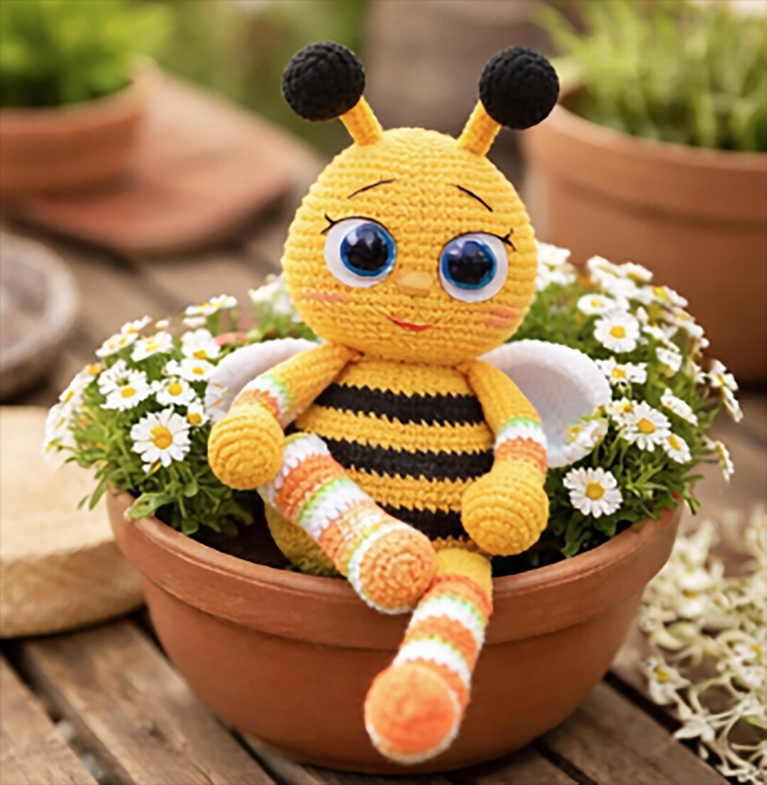 Baby Bee Crochet Pattern PDF, Amigurumi Bee Plush Tutorial, Cute Kawaii ...