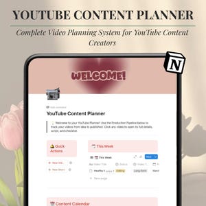 Könnte beinhalten: Ein digitales Tablet zeigt eine YouTube Content Planner-Oberfläche. Der Bildschirm zeigt eine "Willkommen!"-Nachricht, einen Inhaltskalender und Optionen zur Videoplanung. Das Tablet befindet sich vor einem weichen, neutralen Hintergrund.