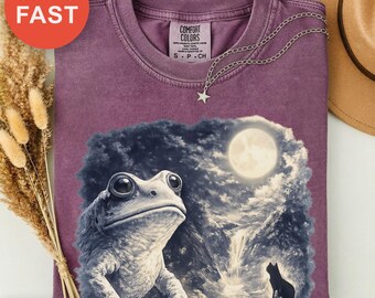 Whimsical Frog Dreams Shirt, Animal Graphic Tee, Gift for Unicorn Lovers, Woodland Creature Tee, Cottagecore Fashion, Full Moon Animals