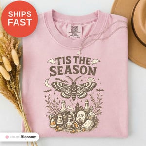 Camiseta vintage de Halloween con colores cómodos, Es la temporada, Camiseta preparándose, Camiseta de mujer, Esqueleto PNG, Estampado humorístico novedoso, Camiseta gráfica imagen 3