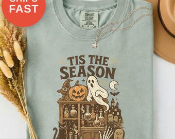 ヴィンテージ ハロウィン コンフォート カラーズ シャツ、季節到来、レディース シャツ、スケルトン PNG、斬新なユーモアプリント、コットン カジュアルウェア、女性へのギフト