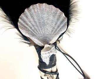 Handgefertigter authentischer Ritual Zauberstab mit Federn und Muscheln Spirituelle Aura Reinigung | Heiliges Werkzeug