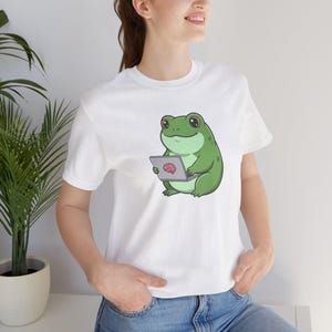 Cute bioinformatics frog laptop CLASSIC T-Shirt,  Programming Computer Science Shirt, Coder Gift, Data Scientist, STEM PhD Grad Student Tee