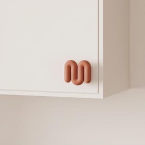 Golvend Kastknopje, Moderne Ladegreep, Squiggle Meubelgreep, Decoratief Dressoirbeslag, Kleurrijke Woondecoratie
