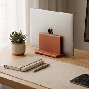 Supporto verticale per laptop, porta laptop salvaspazio, organizer da scrivania minimalista, misure personalizzate