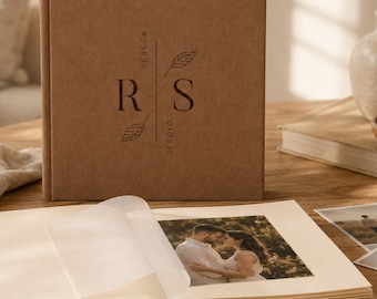 Traditional wedding album with personalized fabric cover · Scrapbook for pasted photos · Handcrafted binding · Gift for the bride and groom