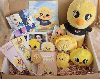 Stray Kids SKZOO Gift Box | KPOP Plush, Photocards & Cute Merch | Bias or OT8 Bundle | Collectibles