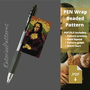Könnte beinhalten: Ein schwarzer Pilot G-2 05 Gelstift, befestigt an einem rechteckigen Perlenmuster mit einem pixeligen Porträt der Mona Lisa. Das Bild enthält den Text PEN Wrap Beaded Pattern, PDF FILE includes, Pattern preview, Bead legend, Pattern graph, Word chart und .PDF.