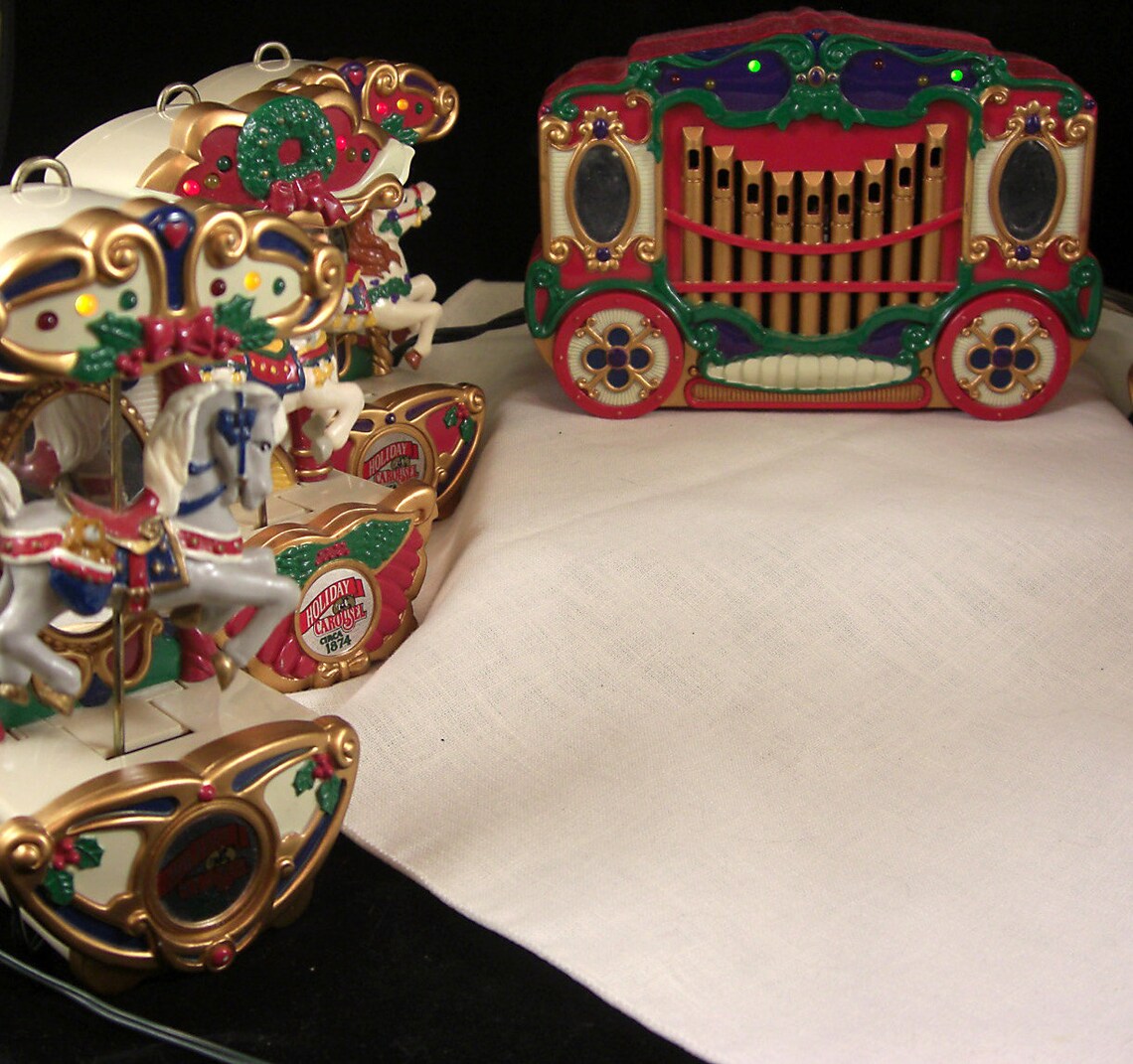 Mr Christmas Holiday Calliope Horse Carousel // Vintage Etsy