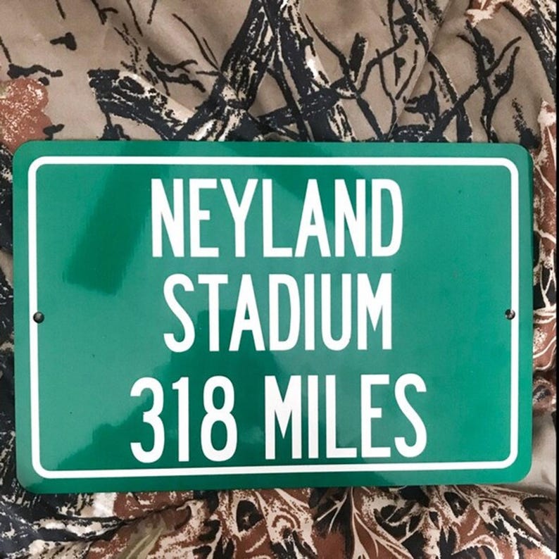 Truist Park, Personalized Highway Distance Sign To: Home of the Atlanta Braves, Souvenir, Suntrust Field, Baseball Stadium