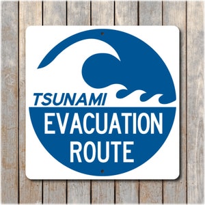Tsunami Evacuation Route - DOT Highway Sign