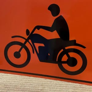 Motorcycle Warning Sign Aluminum Street Decor, Weatherproof DOT Traffic Sign, Garage Wall Art, Biker Safety Novelty