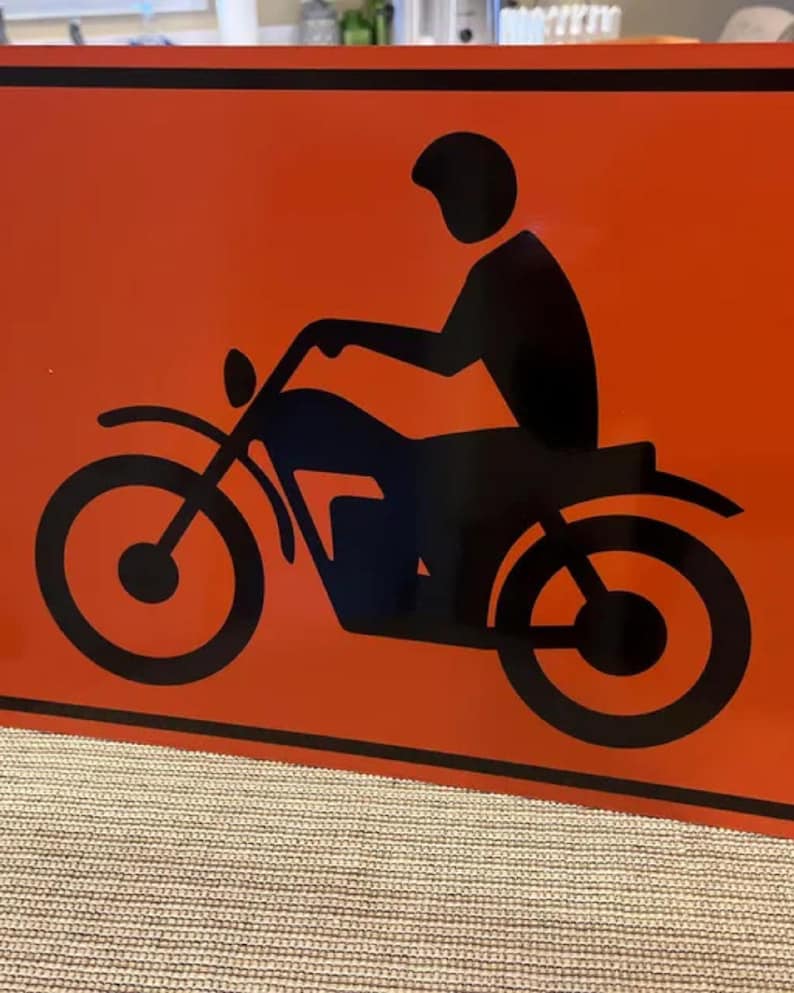 Motorcycle Warning Sign Aluminum Street Decor, Weatherproof DOT Traffic Sign, Garage Wall Art, Biker Safety Novelty