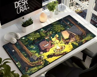 Alfombrilla de escritorio de Pikachu y Gengar - Escena de bosque de fogata - Alfombrilla de ratón verde para gamers