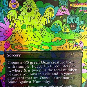 Könnte beinhalten: Eine Magic: The Gathering-Karte mit dem Titel "Slime Against Humanity". Das Artwork zeigt eine lebendige, psychedelische Illustration einer großen, grünen, schleimigen Kreatur mit verschiedenen bunten, cartoonartigen Elementen.