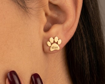 Orecchini con nome dell'animale inciso / Orecchini personalizzati con impronta di zampa / Orecchini con nome del cane / Gioielli con zampa di gatto / Regalo commemorativo personalizzato per la mamma di un cane