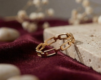 Anello a catena con graffetta / Anello a maglie minimali / Anello per indice / Anello a maglie vistoso / Gioielli moderni con graffetta / Anello a catena delicato