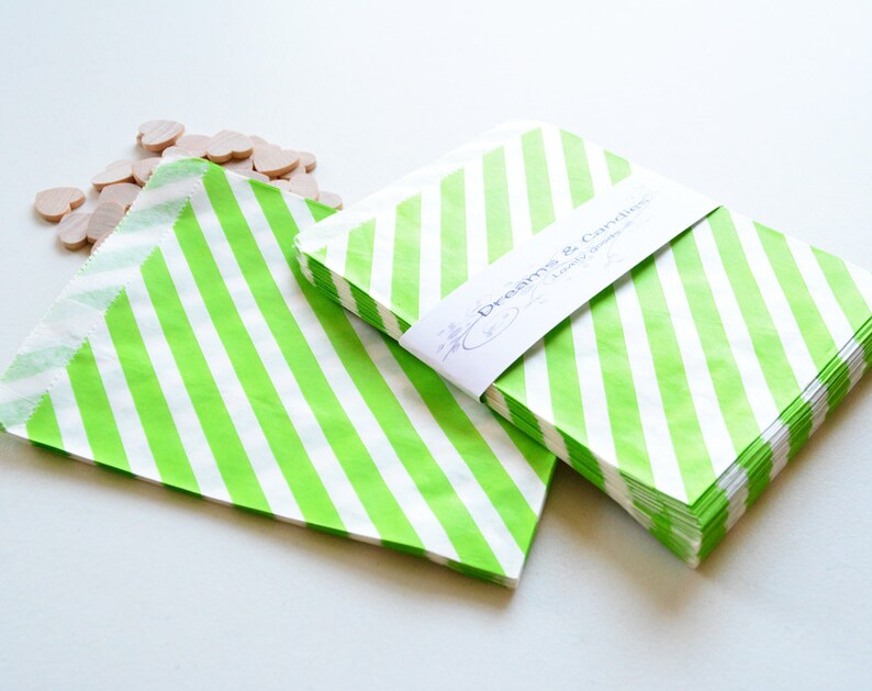 25 Patterned Green Lines Paper Bags Size 5 1/8 X6 3/8 Etsy