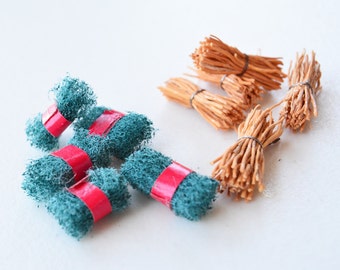10 Miniature Scrubs - Scouring Pads - Scouring Brush -Bridal Shower Supplies -Bridal Shower Supplies -Mini Kitchen supplies