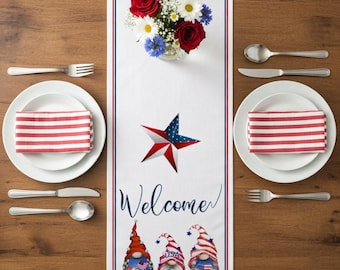 Camino de mesa con la bandera estadounidense para la decoración de la mesa de la fiesta del 4 de julio