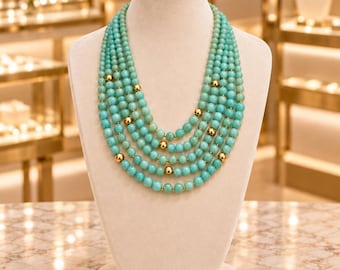 Collar de cuentas de resina azul turquesa, collar llamativo de múltiples hebras con acero inoxidable tono dorado.