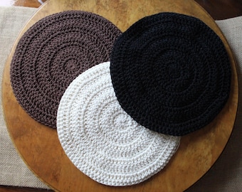 Agarradera/platillo de ganchillo hecho a mano - Redonda