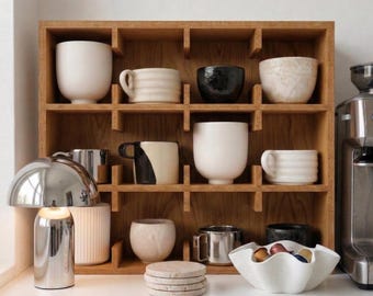 Organizador de tazas de madera y estante para tazas para cafetería/Almacenamiento de pared de cocina hecho a mano/Soporte para tazas de té/Exhibidor moderno de estación de café