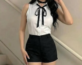 Anime School Uniform Set for Women, Japanese JK Uniform Cosplay, White Bow Tie Top and Black Shorts, Halloween Anime Convention Costume