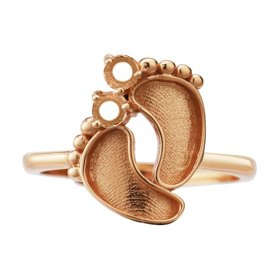 Footprint ring clearance with birthstone
